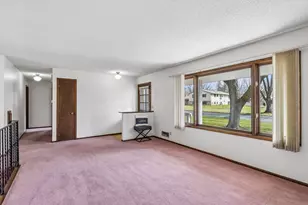 11045 Stanley Curve, Bloomington, MN 55437 - Photo 7