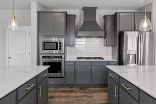 17061 Doppler Ln, Lakeville, MN 55044 - Photo 5