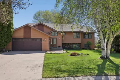 613 24th Street SE, Willmar, MN 56201 - Photo 1