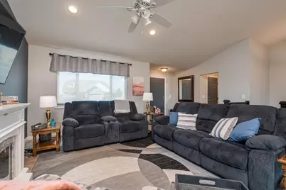 1000 Mulberry Avenue NE, Montgomery, MN 56069 - Photo 7