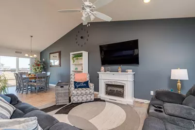 1000 Mulberry Avenue NE, Montgomery, MN 56069 - Photo 5