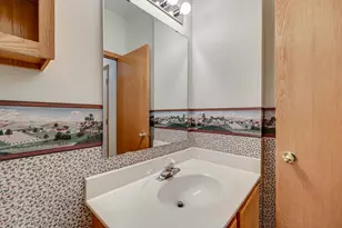 8372 Kimball Dr, Eden Prairie, MN 55347 - Photo 27