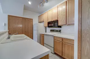 8372 Kimball Dr, Eden Prairie, MN 55347 - Photo 15