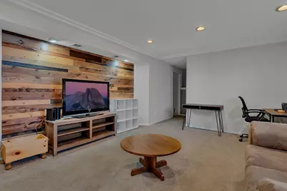 809 25th Avenue SW, Willmar, MN 56201 - Photo 17