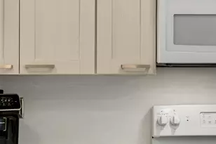 11677 Horizon Dr, Burnsville, MN 55337 - Photo 9