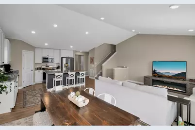 18184 Hartlin Avenue, Lakeville, MN 55044 - Photo 7