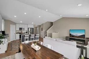 18184 Hartlin Ave, Lakeville, MN 55044 - Photo 7