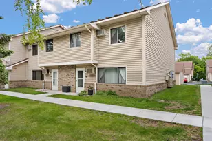 16 E 13th St, Waconia, MN 55387 - Photo 1
