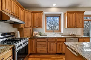 5131 Baker Rd, Minnetonka, MN 55343 - Photo 9