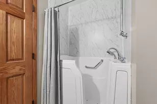 16988 Weaver Lake Dr, Maple Grove, MN 55311 - Photo 17