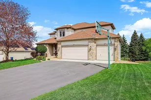 9289 Icosa St, Lakeville, MN 55044 - Photo 3