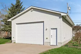 143 Horizon Cir NE, Fridley, MN 55421 - Photo 35