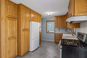 143 Horizon Cir NE, Fridley, MN 55421 - Photo 13