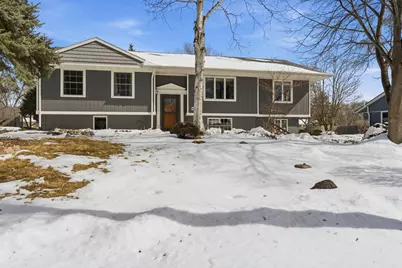 909 16th Street SW, Willmar, MN 56201 - Photo 1