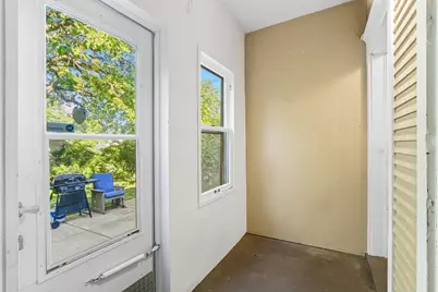 389 Fairview Avenue N, Saint Paul, MN 55104 - Photo 39