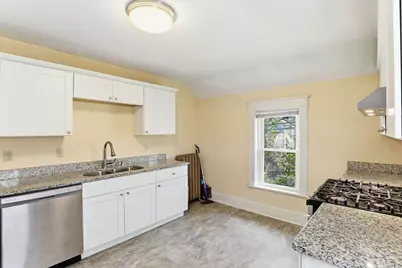 389 Fairview Avenue N, Saint Paul, MN 55104 - Photo 29