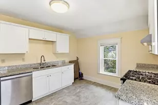 389 Fairview Ave N, Saint Paul, MN 55104 - Photo 29