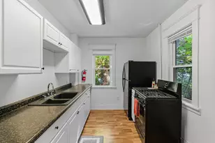 389 Fairview Ave N, Saint Paul, MN 55104 - Photo 13