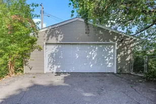 389 Fairview Ave N, Saint Paul, MN 55104 - Photo 45