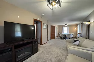 315 S Grant St, Fairmont, MN 56031 - Photo 9