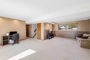 9721 Portal Dr, Eden Prairie, MN 55347 - Photo 29