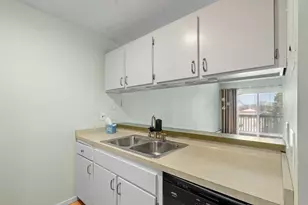 2800 Hamline Ave N, Roseville, MN 55113 - Photo 25