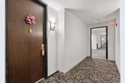 2800 Hamline Avenue N #329, Roseville, MN 55113 - Photo 21