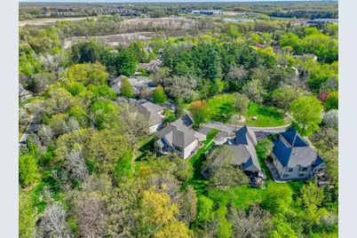 9 Knoll Road, North Oaks, MN 55127 - Photo 3