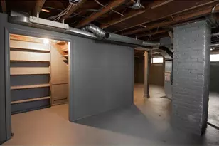 5247 Dupont Aveue N, Minneapolis, MN 55430 - Photo 17