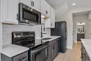 2413 1st Ave S, Minneapolis, MN 55404 - Photo 81