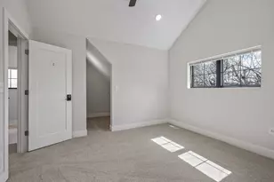 2413 1st Ave S, Minneapolis, MN 55404 - Photo 93