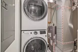 2413 1st Ave S, Minneapolis, MN 55404 - Photo 51