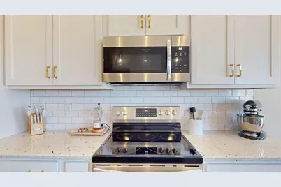 2018 Douglas Trail Drive SE, Pine Island, MN 55963 - Photo 9