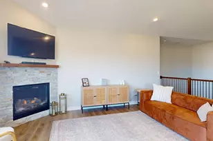 2018 Douglas Trl Dr SE, Pine Island, MN 55963 - Photo 5