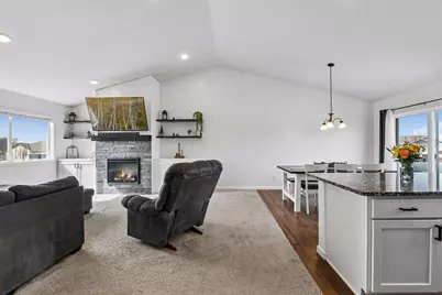 940 Lakewood Trail, Norwood Young America, MN 55397 - Photo 5