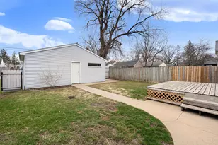 1001 8th Ave SW, Austin, MN 55912 - Photo 9