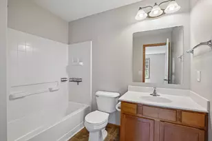 4360 Empress Dr N, Hugo, MN 55038 - Photo 25