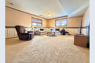 1919 Driftwood Avenue, Worthington, MN 56187 - Photo 29