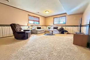 1919 Driftwood Ave, Worthington, MN 56187 - Photo 29