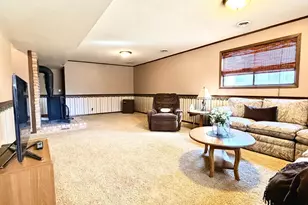 1919 Driftwood Ave, Worthington, MN 56187 - Photo 31