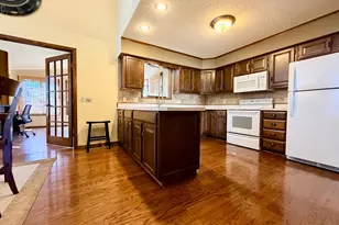 1919 Driftwood Ave, Worthington, MN 56187 - Photo 13