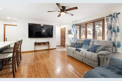 2104 W Oakland Avenue, Austin, MN 55912 - Photo 13