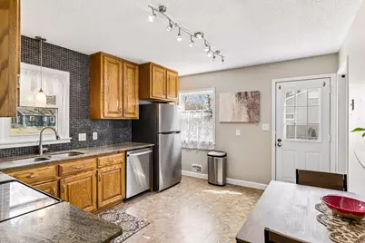 549 Doris Avenue, Shoreview, MN 55126 - Photo 7