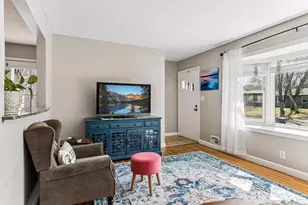 549 Doris Ave, Shoreview, MN 55126 - Photo 3