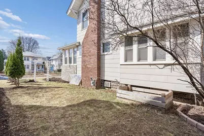 2037 Selby Avenue, Saint Paul, MN 55104 - Photo 39