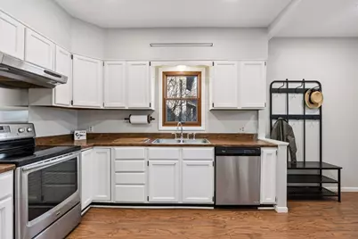 2037 Selby Avenue, Saint Paul, MN 55104 - Photo 17