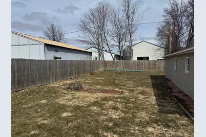 105 3rd Street SE, Hinckley, MN 55037 - Photo 11