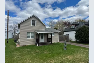 105 3rd Street SE, Hinckley, MN 55037 - Photo 1