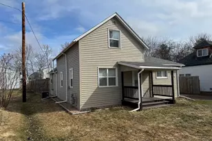 105 3rd St SE, Hinckley, MN 55037 - Photo 1