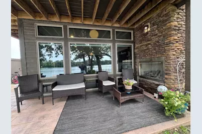 445 Lake Avenue #104, Fairmont, MN 56031 - Photo 3